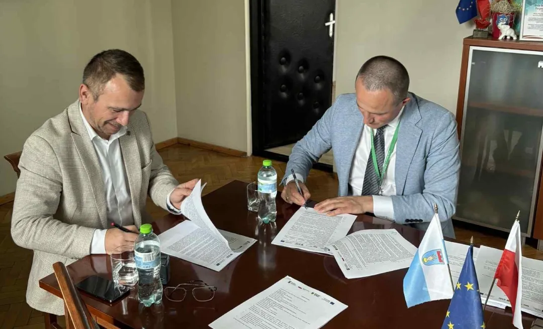 Gmina Świerzawa z trzema nowymi inwestycjami – podpisano umowy z firmą GK Investbud