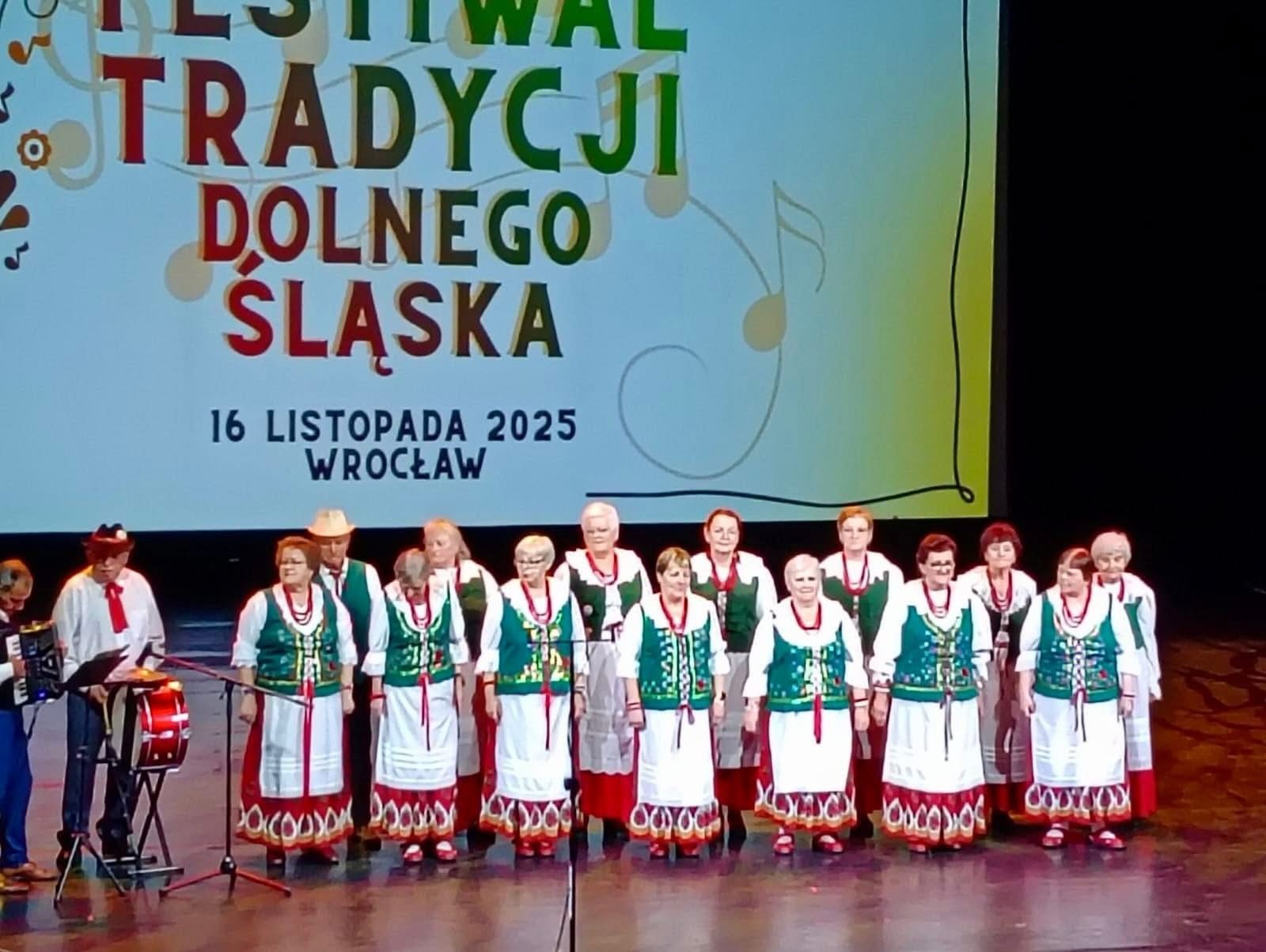 Wspólna podróż do świata sztuki: wyjazd do Opery Wrocławskiej