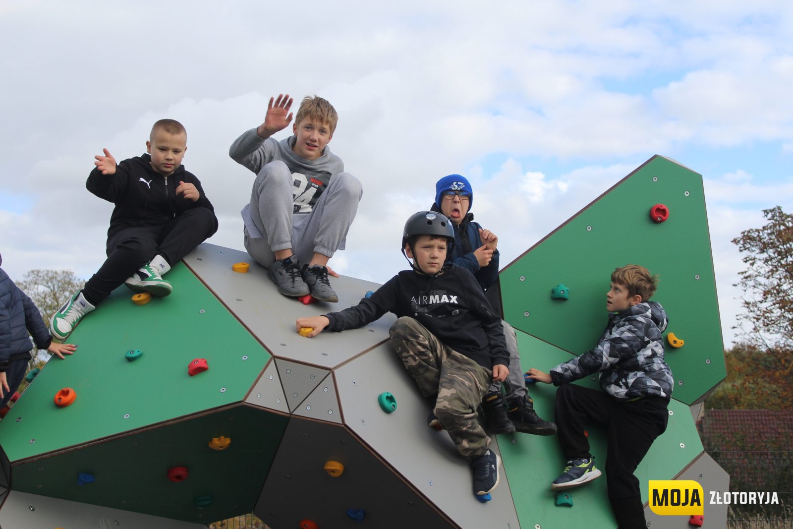 Inwestycja za ponad milion złotych oddana do użytku. Nowy pumptrack czeka na mieszkańców — zdjęcie 39