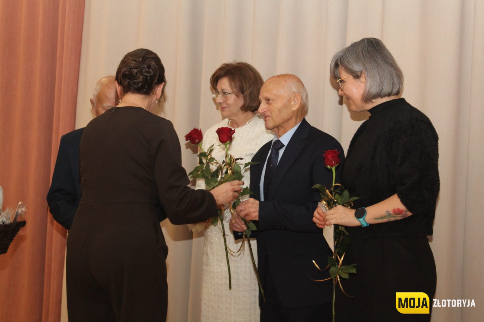 Jubileusz pełen wspomnień i wzruszeń. 75-lecie Liceum Ogólnokształcącego im. Jana Pawła II w Złotoryi — zdjęcie 54
