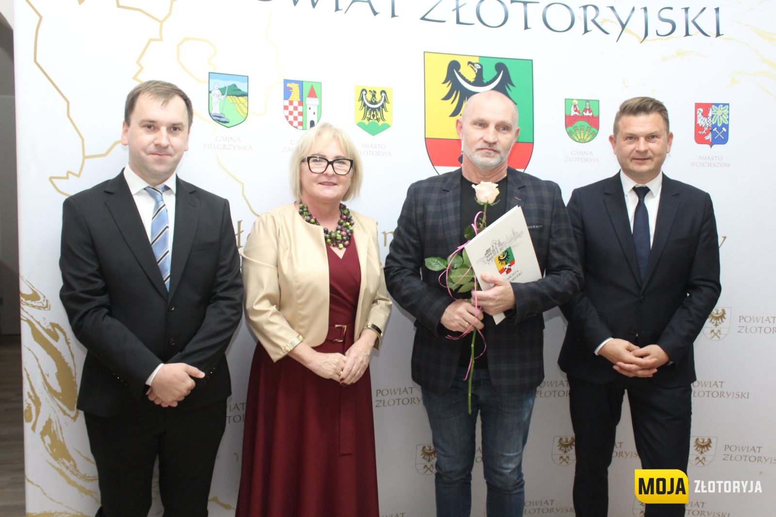 Powiatowe obchody Dnia Edukacji Narodowej — zdjęcie 1