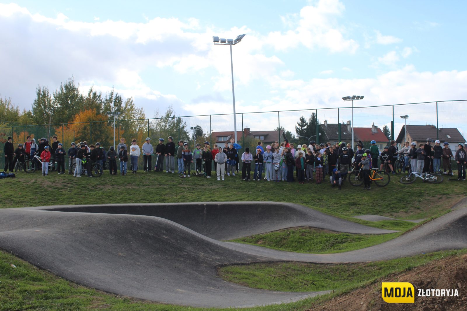 Inwestycja za ponad milion złotych oddana do użytku. Nowy pumptrack czeka na mieszkańców — zdjęcie 9