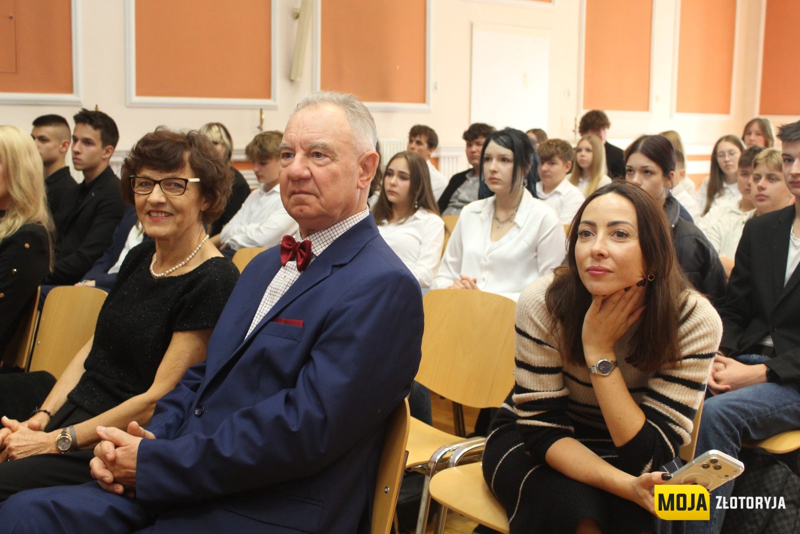 Jubileusz pełen wspomnień i wzruszeń. 75-lecie Liceum Ogólnokształcącego im. Jana Pawła II w Złotoryi — zdjęcie 2