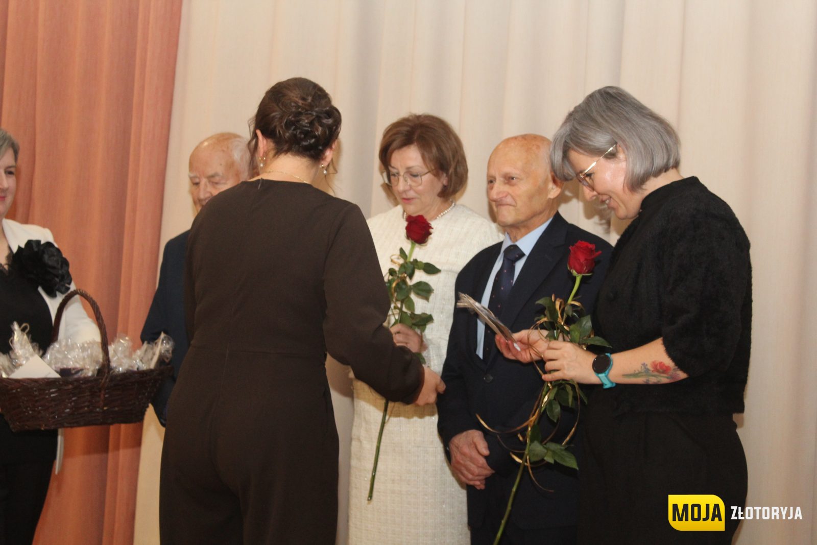 Jubileusz pełen wspomnień i wzruszeń. 75-lecie Liceum Ogólnokształcącego im. Jana Pawła II w Złotoryi — zdjęcie 53