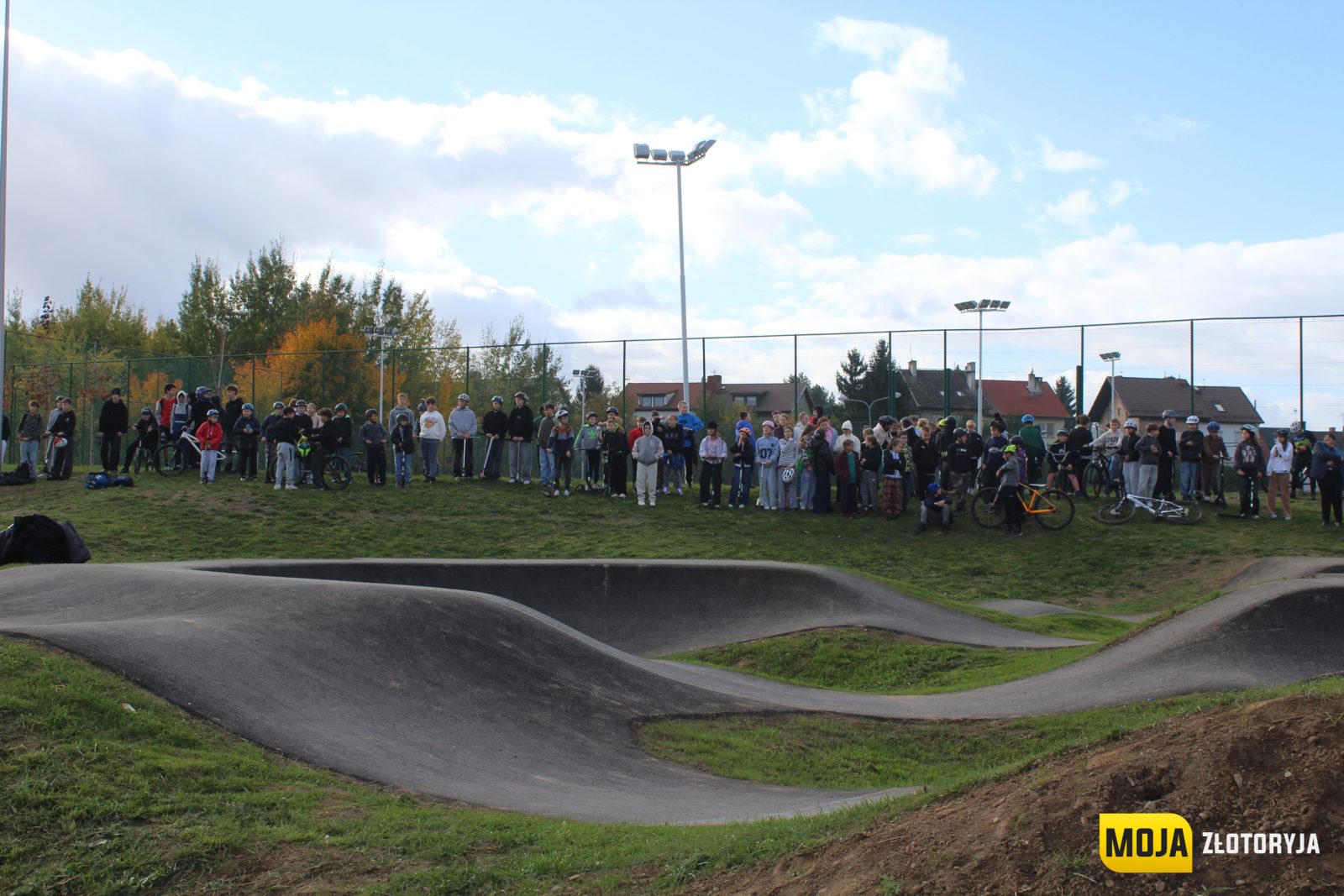 Inwestycja za ponad milion złotych oddana do użytku. Nowy pumptrack czeka na mieszkańców — zdjęcie 10