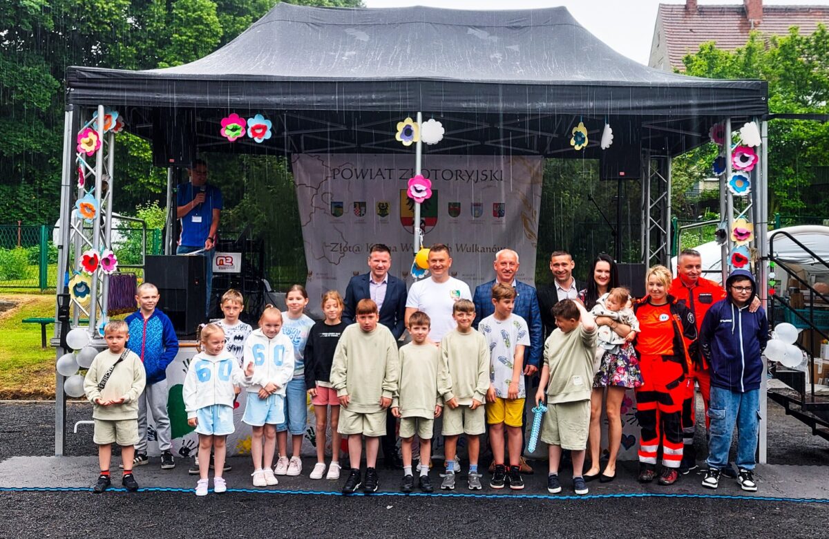 Powiatowy Dzień Dziecka w Wilkowie – święto radości i uśmiechu