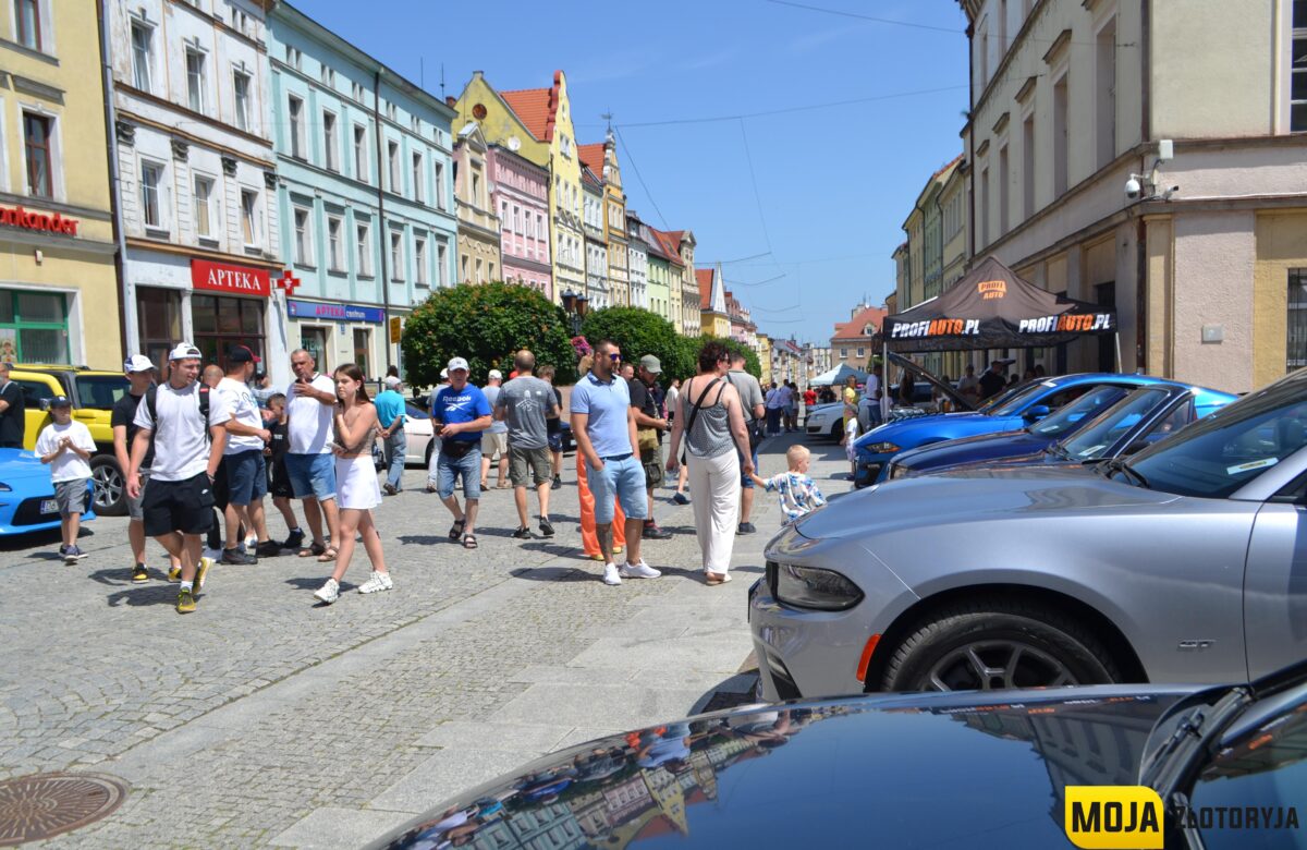Zlot Aut w Złotoryi – motoryzacyjna pasja w służbie Bartosza