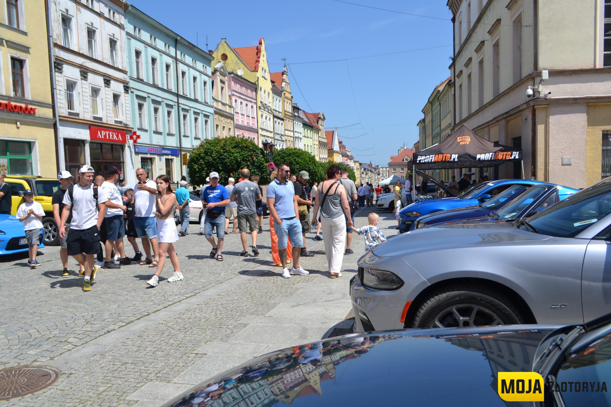 Zlot Aut w Złotoryi – motoryzacyjna pasja w służbie Bartosza