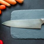 Rodzaje noży kuchennych – przewodnik dla domowych i zawodowych kucharzy