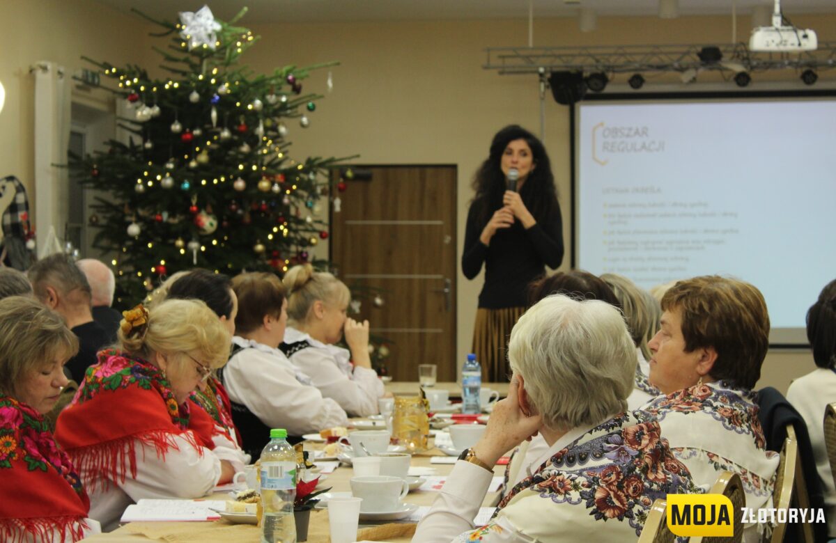 Wojewoda szkoliła kobiety z Gminy Pielgrzymka w zakresie ochrony ludności i obrony cywilnej