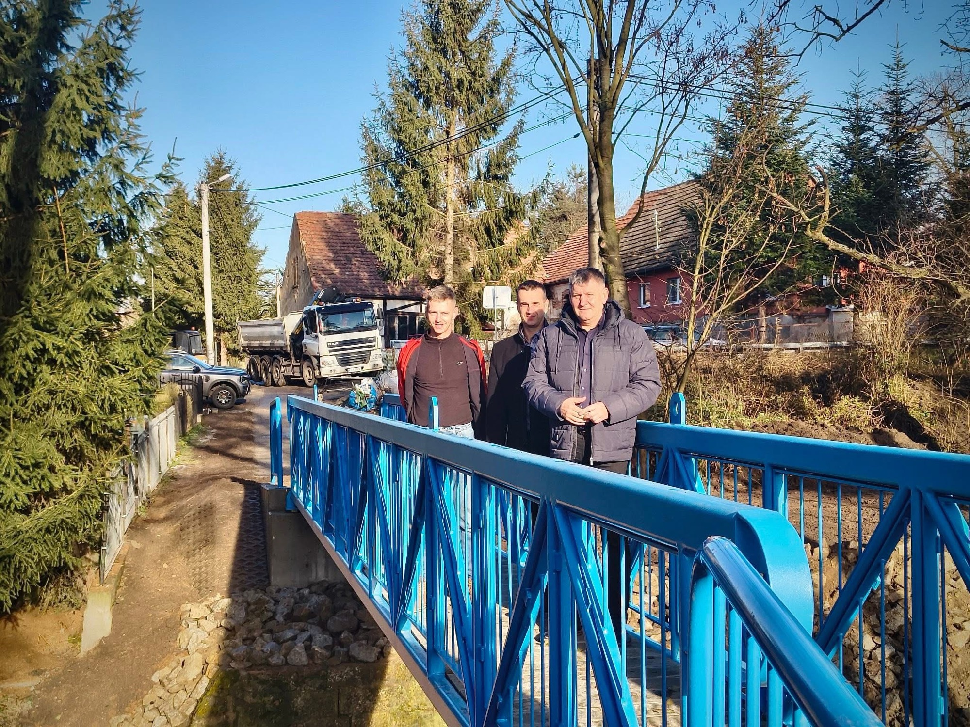 Modernizacja kładki pieszej w Zagrodnie dobiegła końca