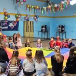 Kolorowy bal karnawałowy w Złotoryjskim Ośrodku Kultury zakończył ferie zimowe