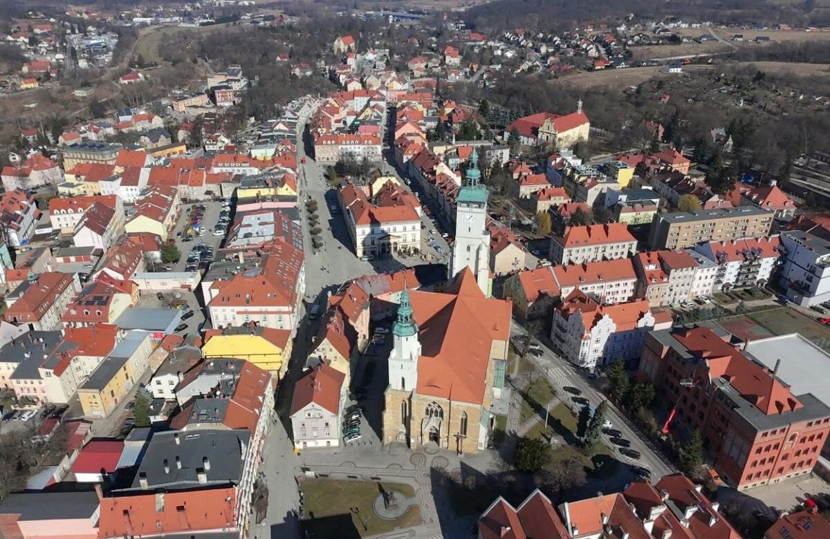 Mieszkańcy powiatu złotoryjskiego spali dziś krócej. Znamy powód