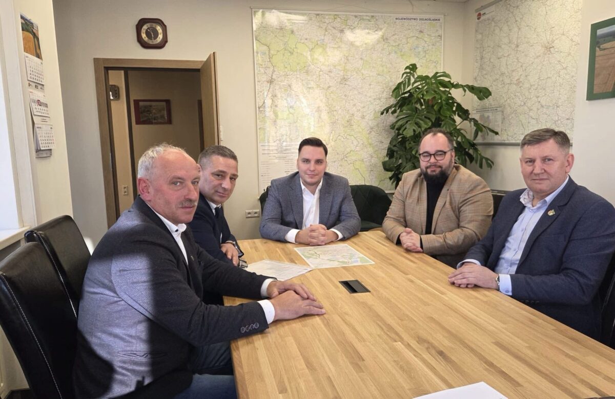 Rozmowy o stanie dróg wojewódzkich w gminach Zagrodno i Złotoryja