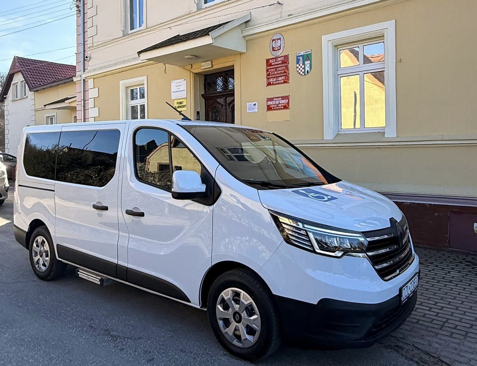 Renault Trafic dla mieszkańców. Gmina Zagrodno inwestuje w dostępność transportu