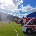 Wspólne świętowanie Lanego Poniedziałku na boisku Orła Wojcieszów