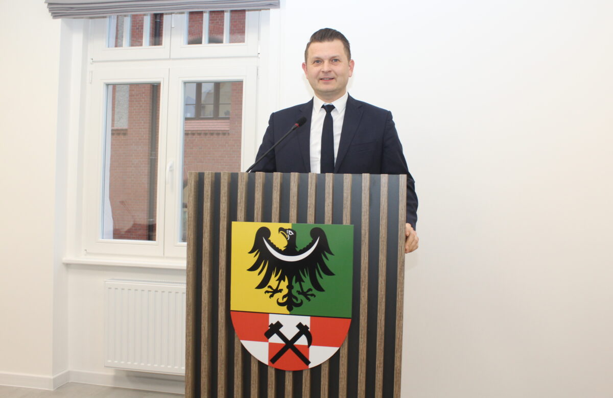 Powiat Złotoryjski z nowoczesnym gabinetem dentystycznym dla uczniów