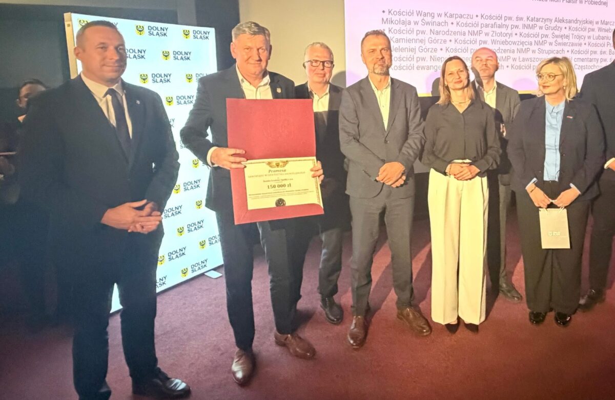 Zamek Grodziec z kolejnym dofinansowaniem. Promesa na 150 tys. zł