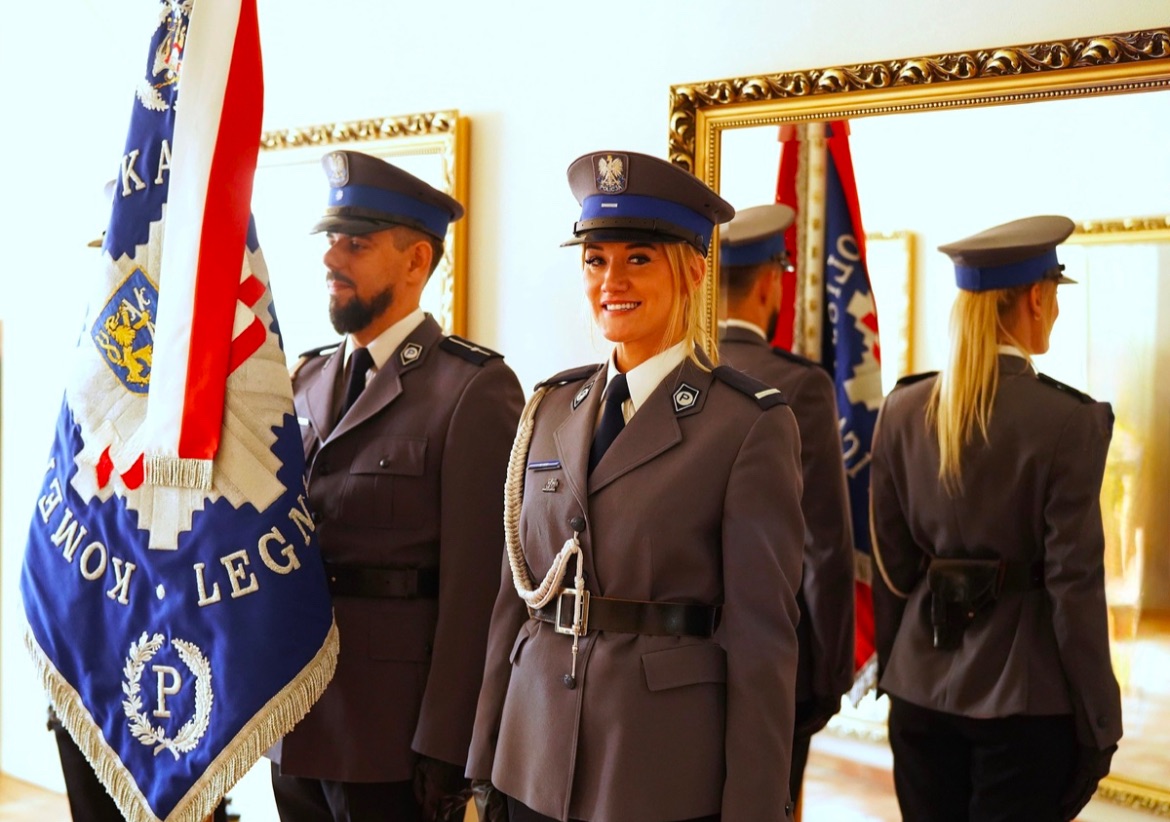 Całe życie pomagała innym. „Dziś sama potrzebuje pomocy”. St. post. Katarzyna Job z Komendy Miejskiej Policji w Legnicy walczy o powrót do zdrowia po rozległym udarze
