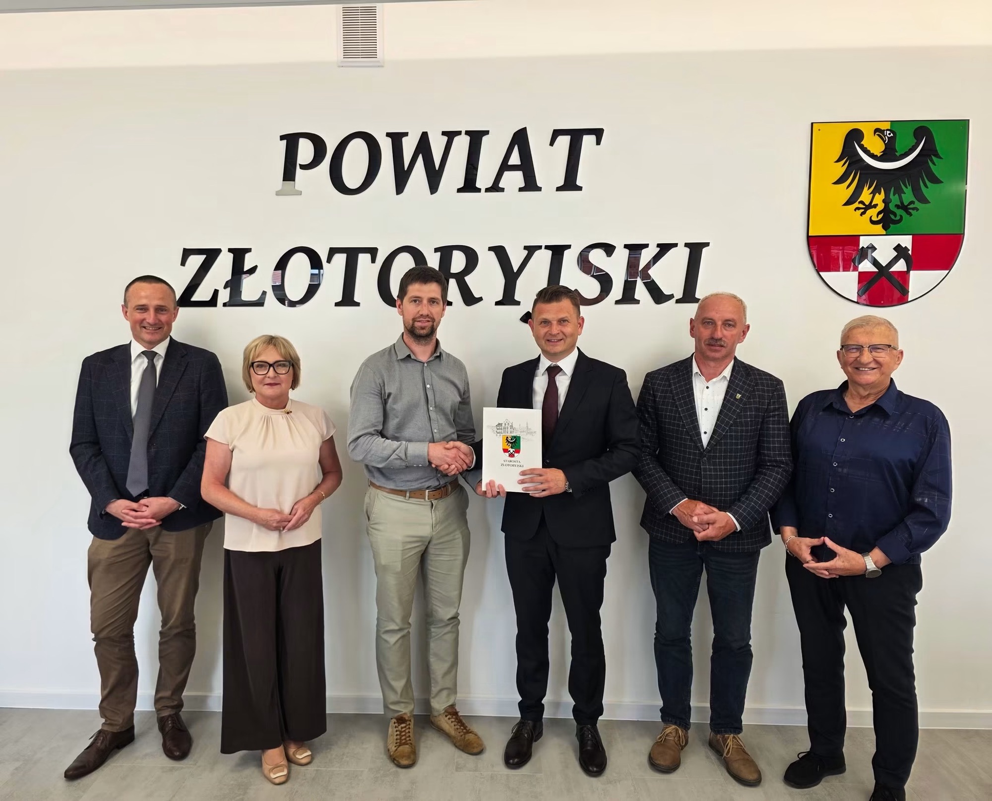 Powiat Złotoryjski modernizuje drogi i mosty. Ruszają kolejne remonty
