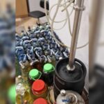 Ponad 350 litrów nielegalnego alkoholu i domowa linia produkcyjna zlikwidowana przez złotoryjskich policjantów