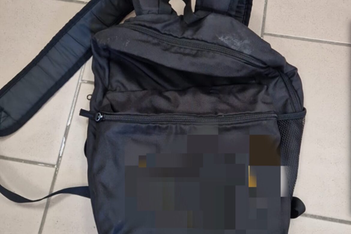 Znaleziony plecak czeka na swojego właściciela w Komendzie Powiatowej Policji w Złotoryi