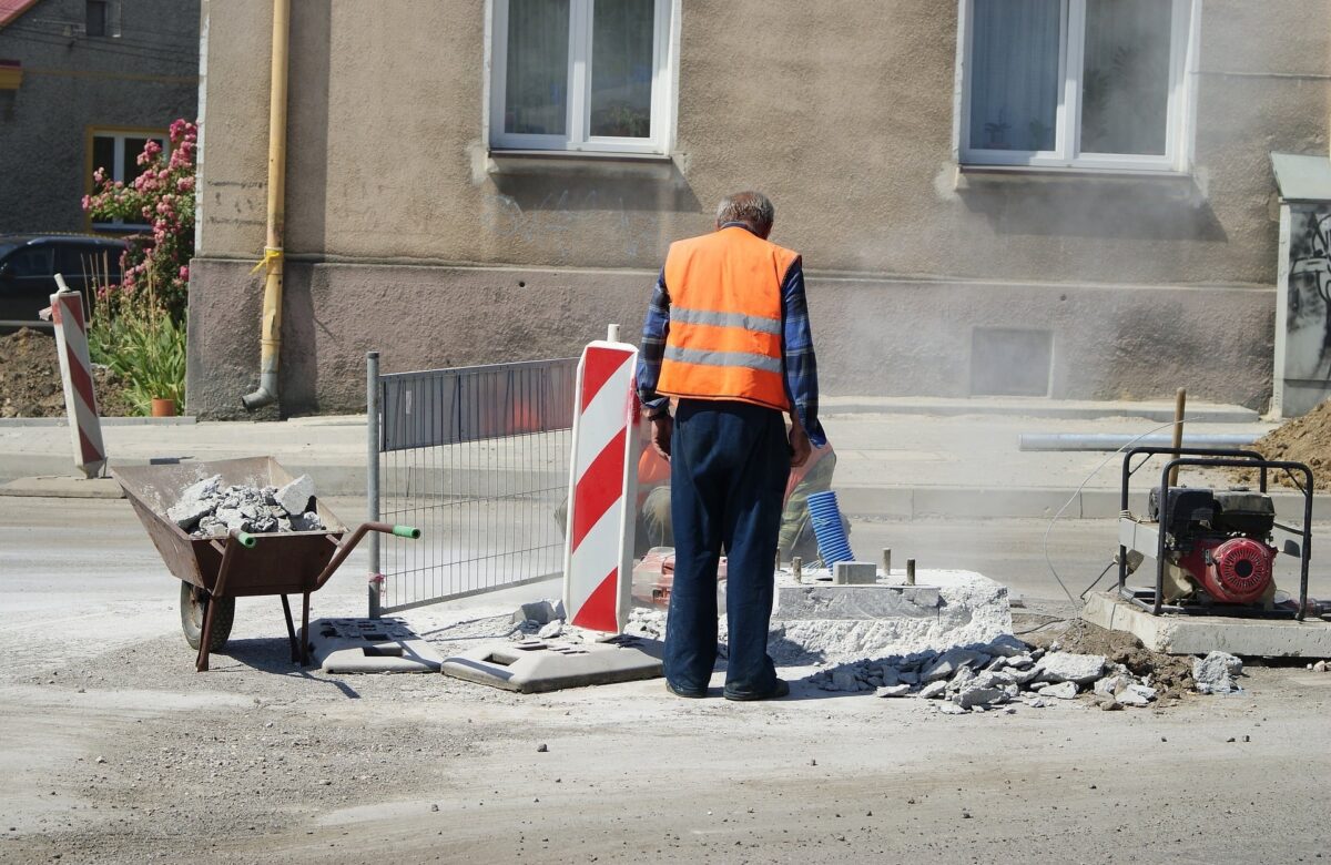 Uwaga kierowcy! W piątek zamknięta część ulicy Hożej