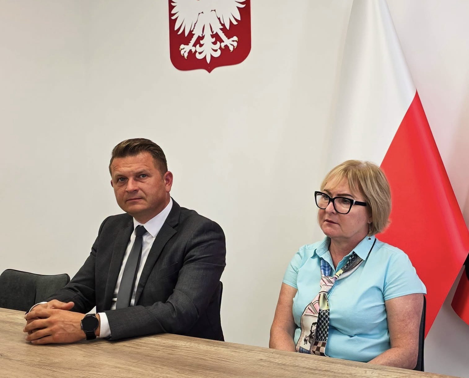 Starosta Rafał Miara zwołał posiedzenie Powiatowego Zespołu Zarządzania Kryzysowego. Chodzi o pożar w Wilkowie