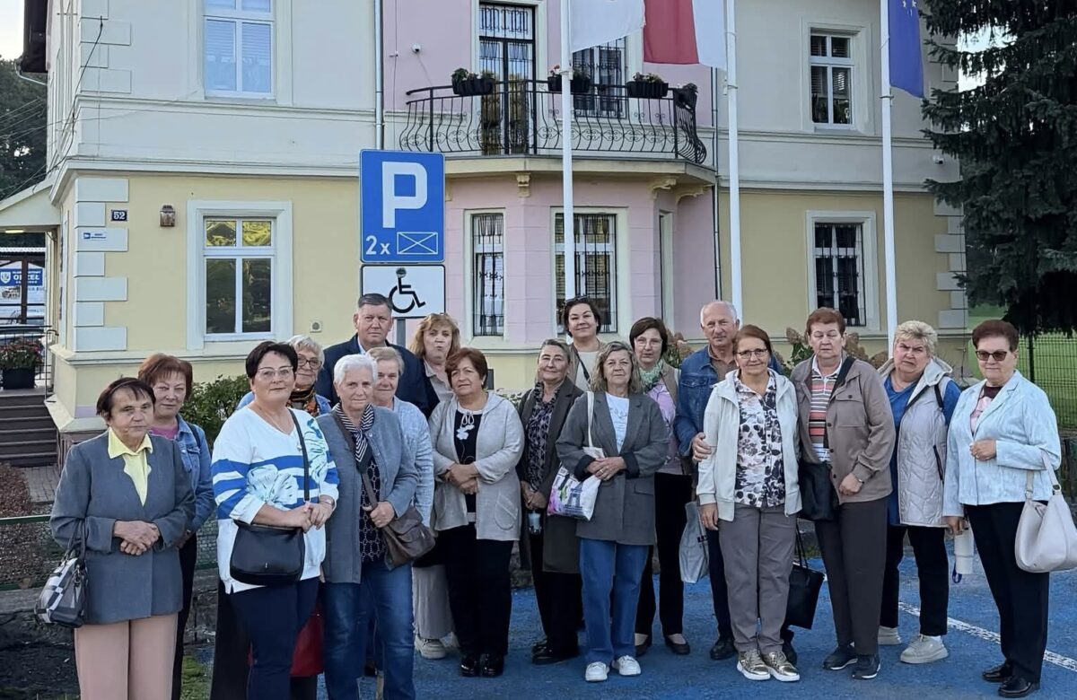 Wyjazd Dyskusyjnego Klubu Książki z Zagrodna do Wrocławia