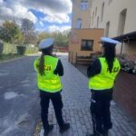 Policjanci patrolują okolice szkół w powiecie złotoryjskim