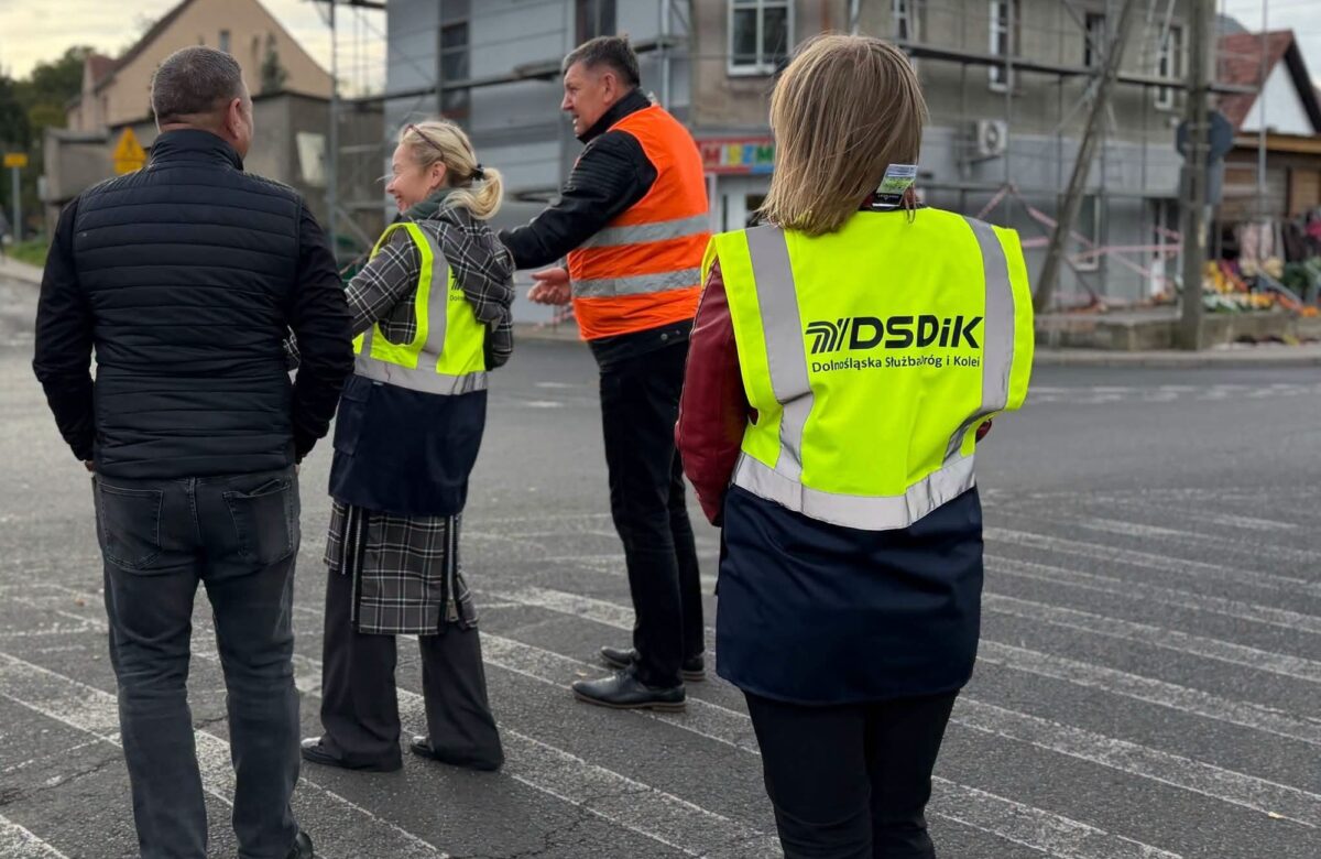 Wizytacja dróg i chodników w gminie Zagrodno. Rozmowy o poprawie bezpieczeństwa
